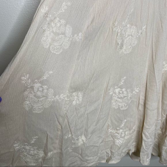 Altar’d State Lexia Dress Embroidered Size XS - Picture 4 of 10